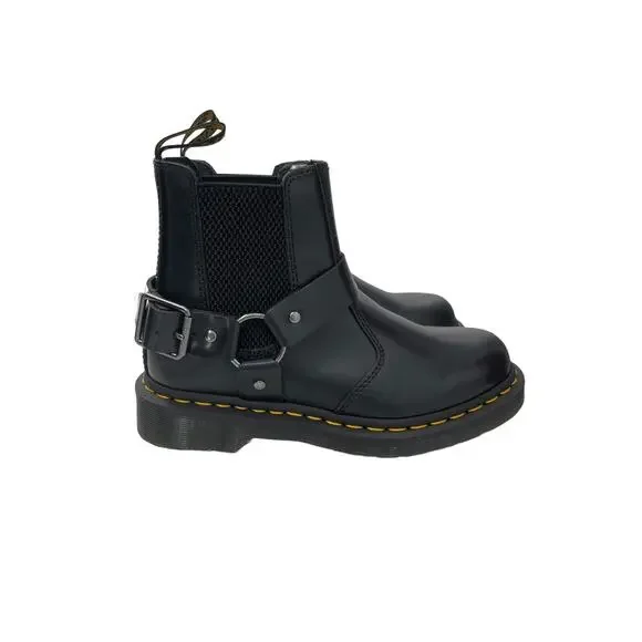 Dr. Martens | Shoes | New Dr Martens Wincox Chelsea Boots Black